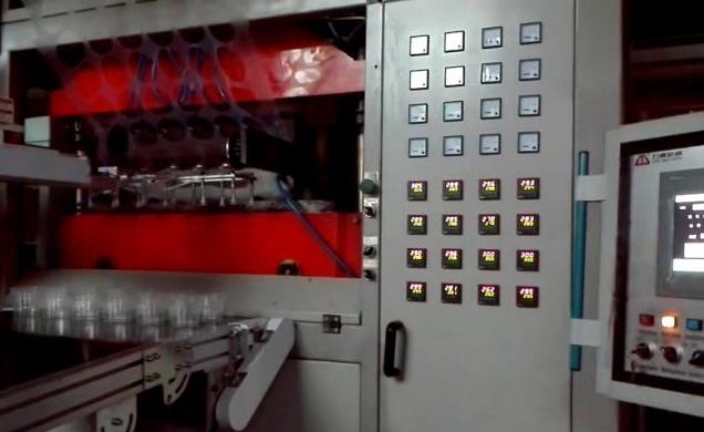 Thermoforming Bowls Machine